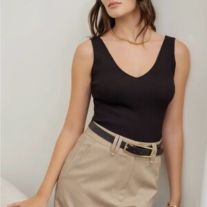 Ribbed black double v tank NWT